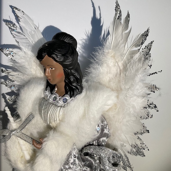 African American Angel Christmas Tree Topper - Wings Light Up - 16.5 Inch - Picture 9 of 14